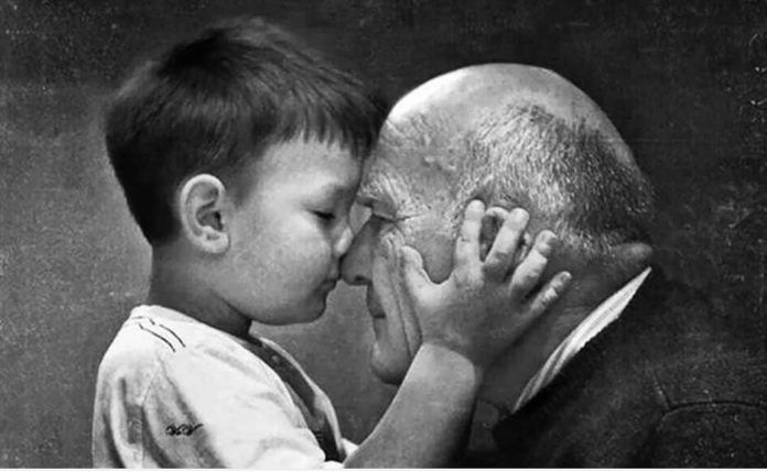 Aunque fallezcan, los abuelos siempre vivirán en nuestro corazón